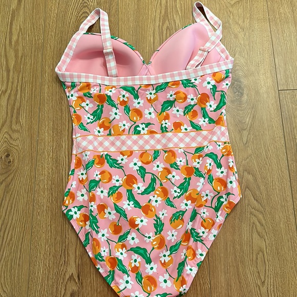 NWT Draper James and Lands End Swimsuit Size 12 - Picture 2 of 3